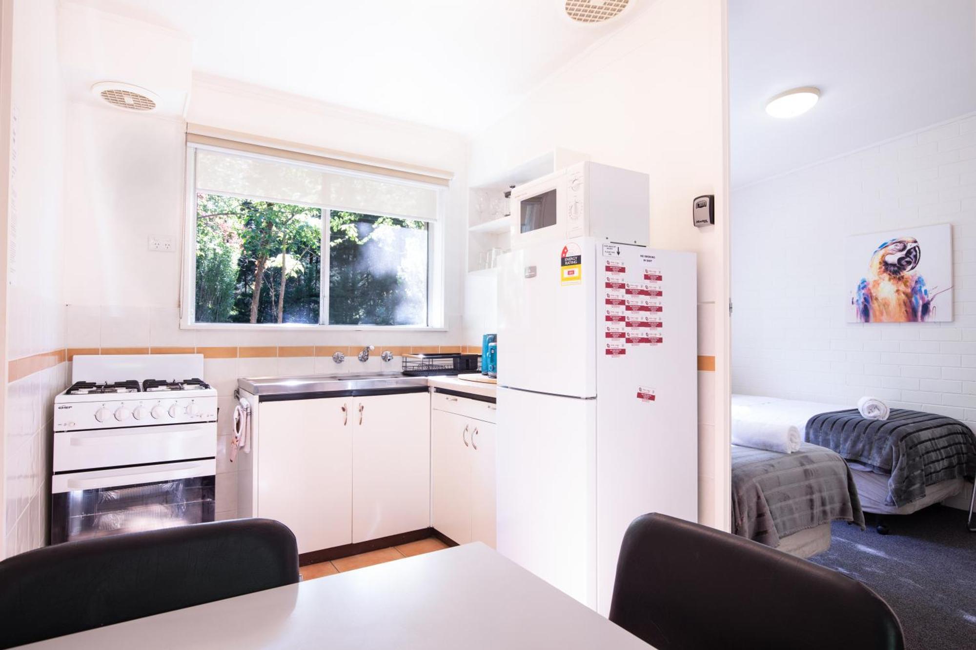 Adina Lodge Holiday Apartments Bright Room photo